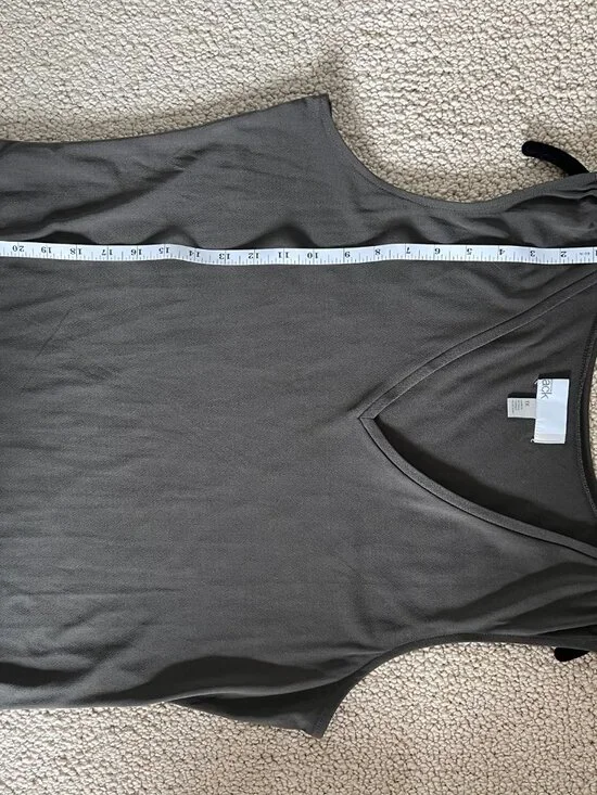 Nordstrom Rack Sleeveless Grey Shell Top, 1X - Picture 8 of 8